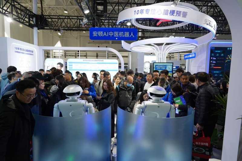  白伟民谈安顿新品；中医大脑赋能机器人，开启健康新篇章。 IT技术