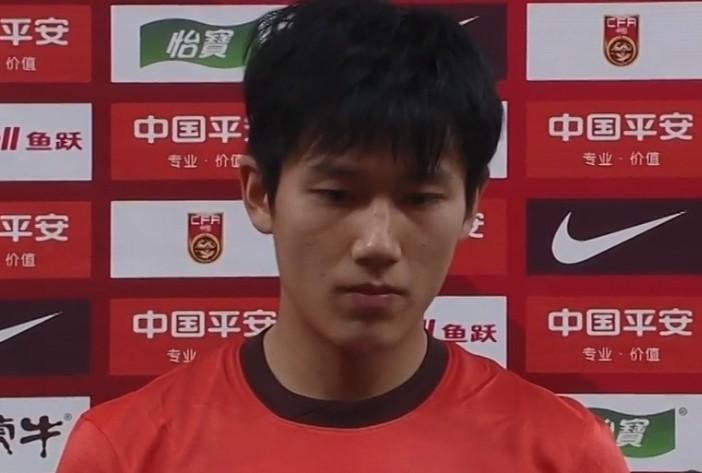  绿茵深处的自我审视：向余望的进阶之路与未竟之志 体育新闻