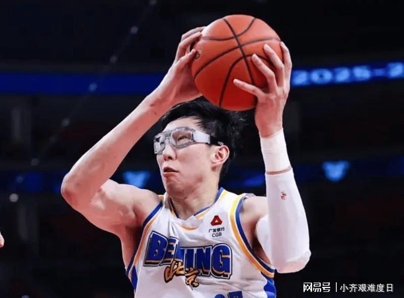  热血与遗憾交织的夜晚：那些CBA赛场上的逆转人生 体育新闻