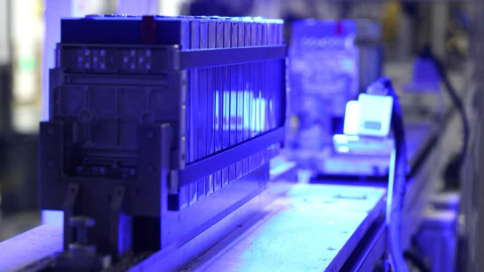  储能行业的“甜蜜烦恼”：订单排到明年，厂家却笑不出来 股票财经