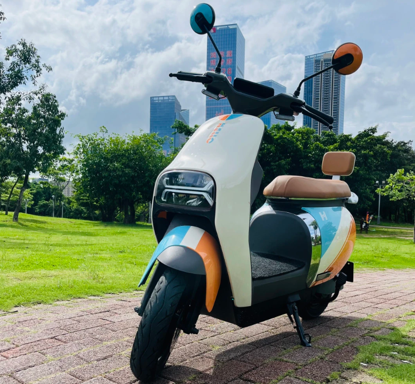  从拆机到实测：一位硬件工程师的电动车电池选型方法论 汽车科技